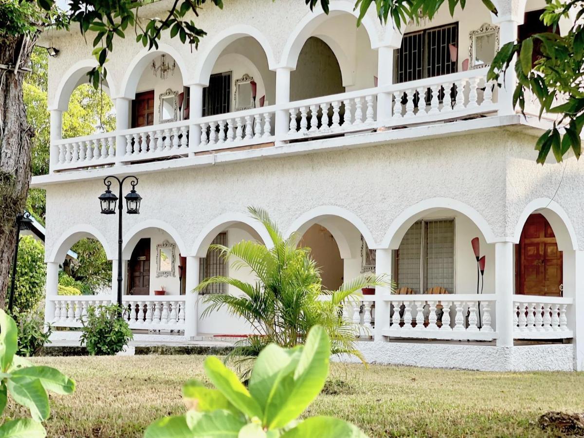 Summerset Residence Negril Esterno foto